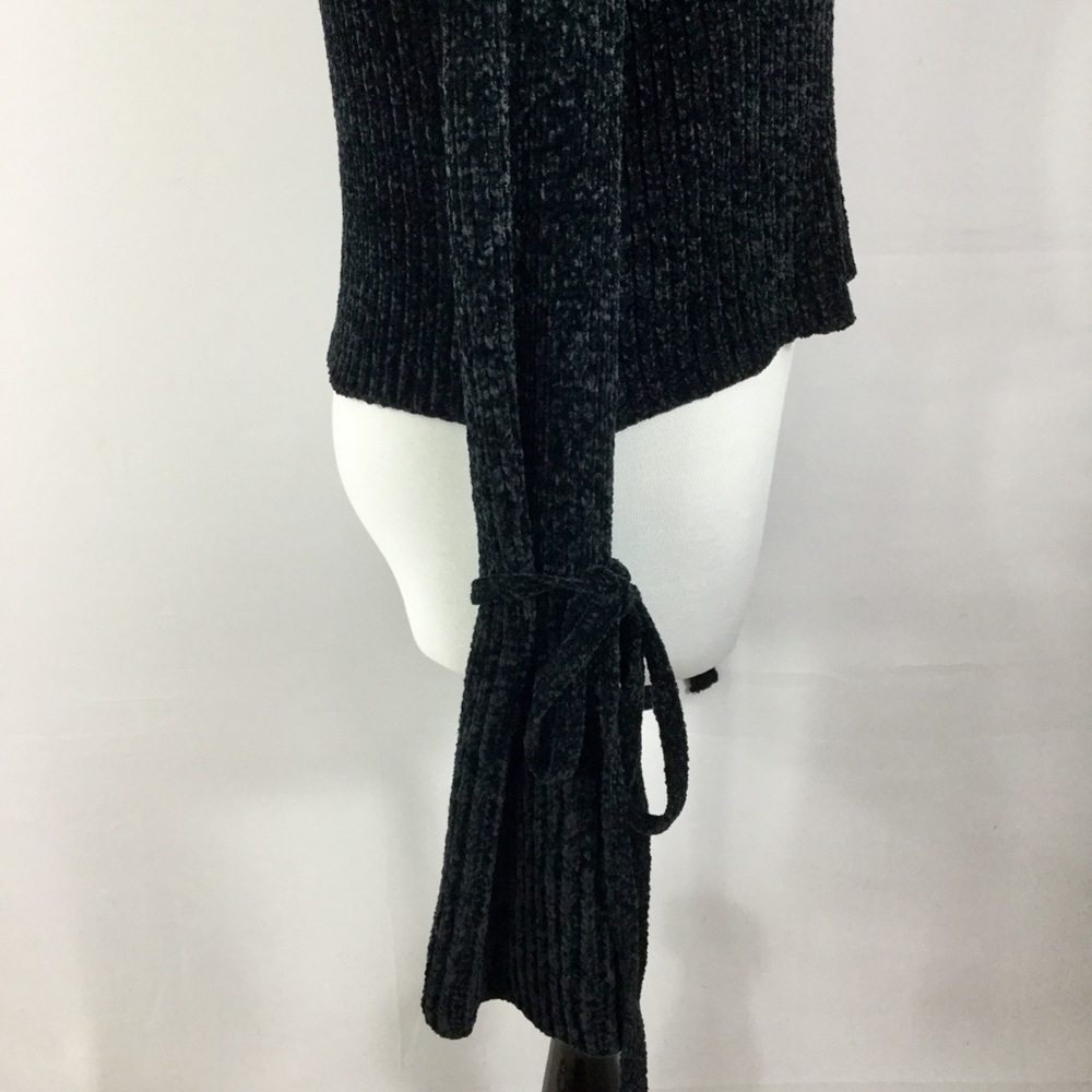 Lovers + Friends Parkwood Sweater Cropped Chenille Tie Bell Sleeve Black Size S - Picture 15 of 16